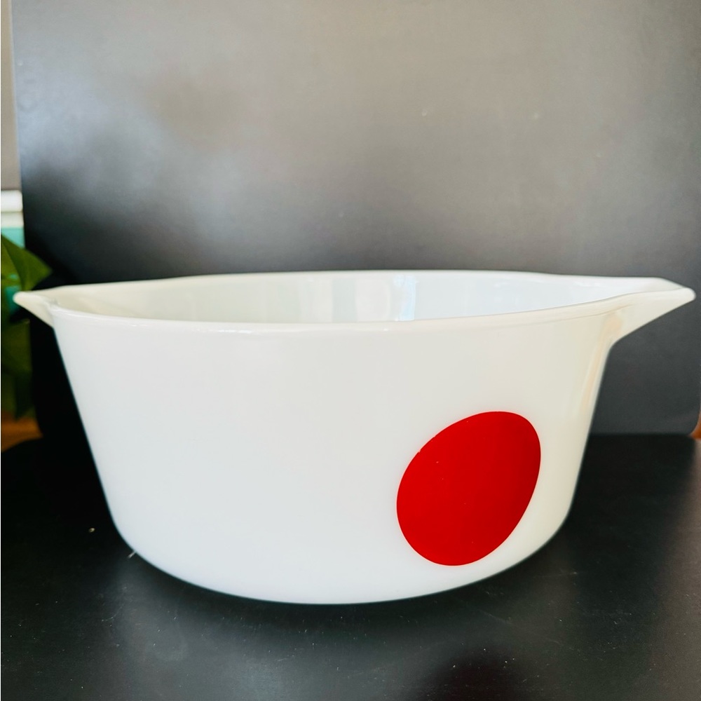 Vintage PYREX Moon Deco 2.5 Qt Casserole #475, white with red dot - NO LID